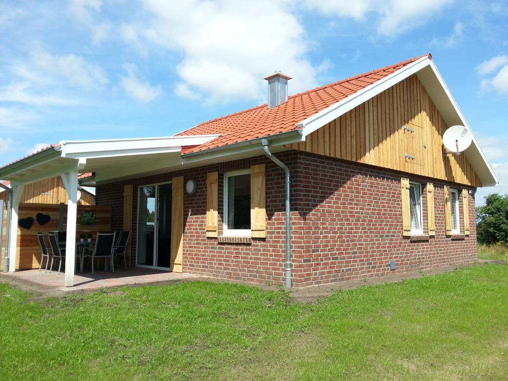 Ferienhaus Eichhoernchen Oberlangen Esterno foto